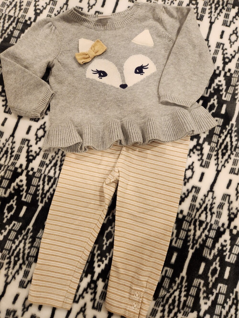 Gymboree Grey Fox Sweater & Cream Striped Leggings Set, Size 12-18M